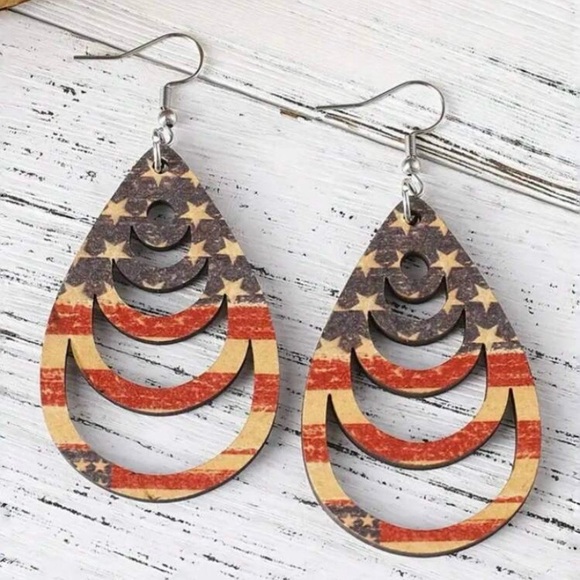 Patriotic Teardrop Earrings - Picture 1 of 2